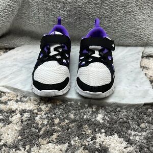 Nike Kids Free Run 2 - Sz. 2.5Y